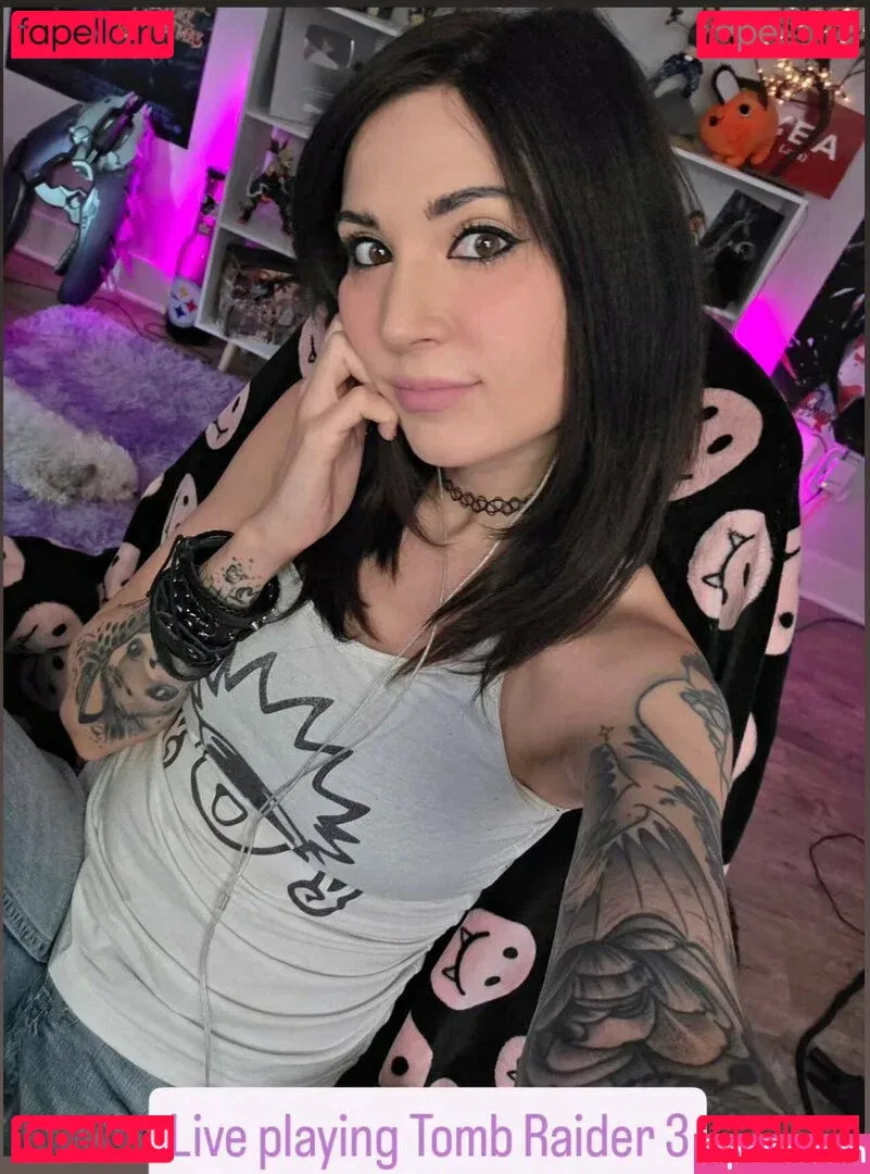 MelonieMac Onlyfans Photo Gallery 