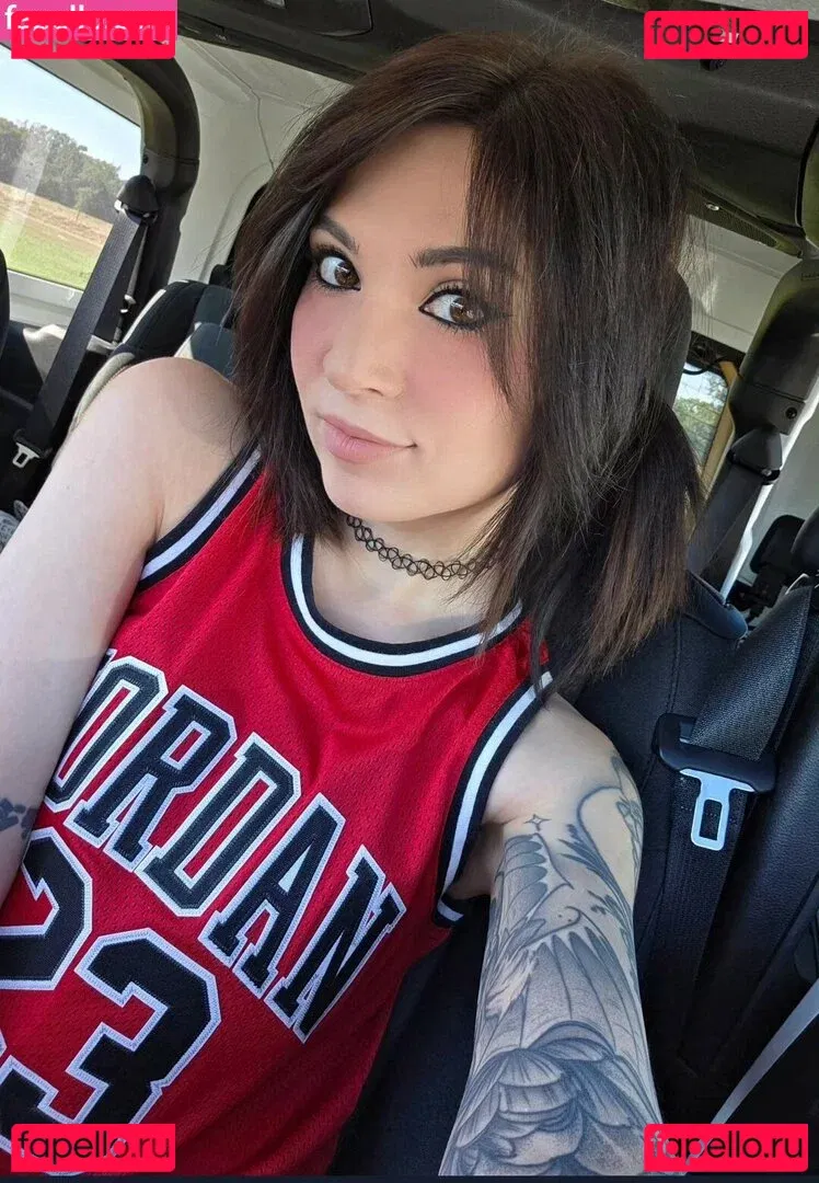 MelonieMac Onlyfans Photo Gallery 