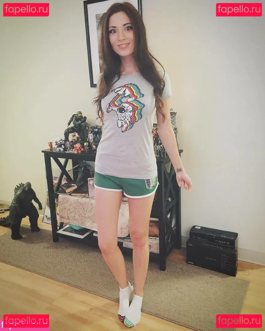 MelonieMac Onlyfans Photo Gallery 