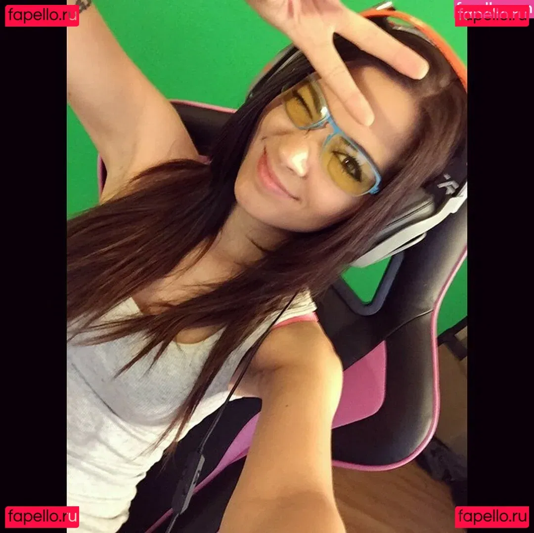 MelonieMac Onlyfans Photo Gallery 