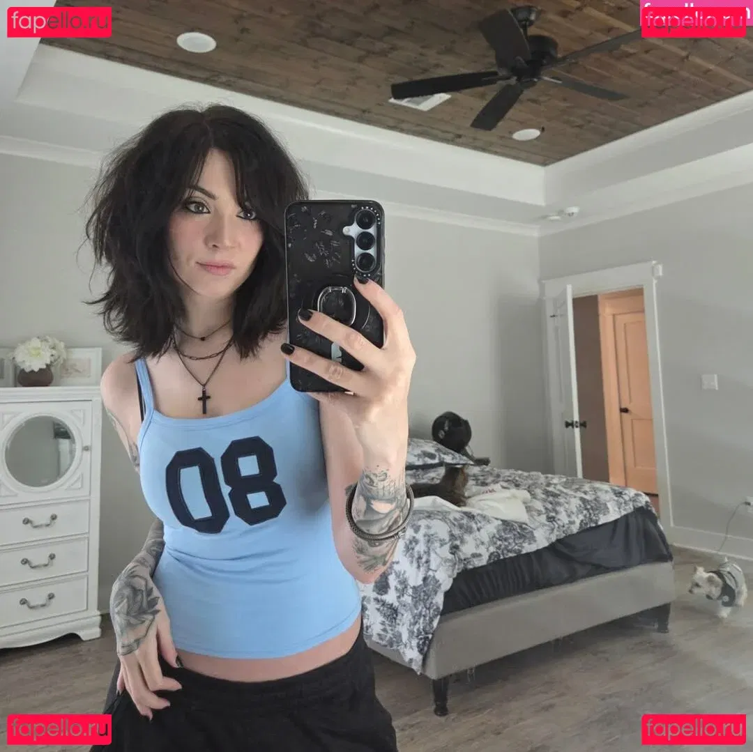 MelonieMac Onlyfans Photo Gallery 