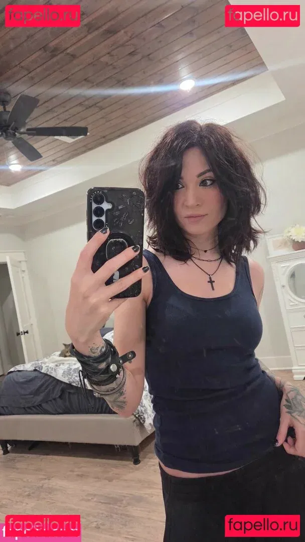 MelonieMac Onlyfans Photo Gallery 