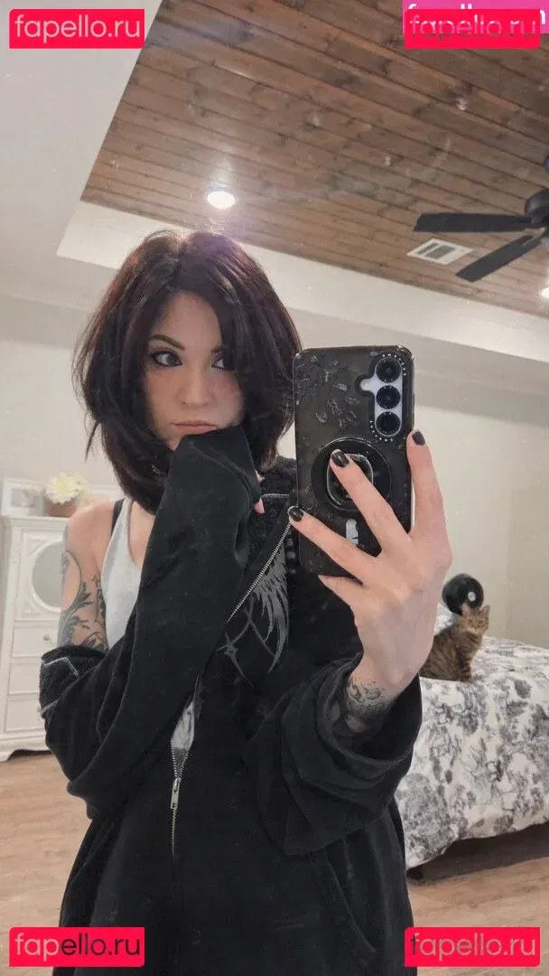 MelonieMac Onlyfans Photo Gallery 