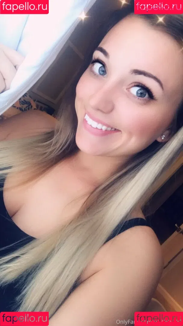 savannahpaige Onlyfans Photo Gallery 