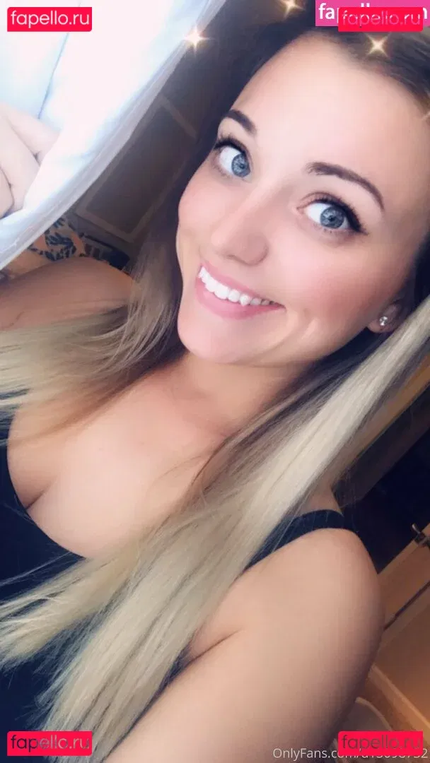 savannahpaige Onlyfans Photo Gallery 