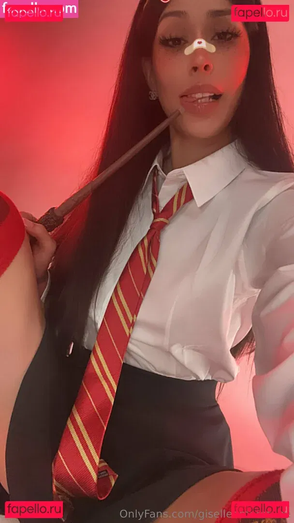 giselleamoretube Onlyfans Photo Gallery 