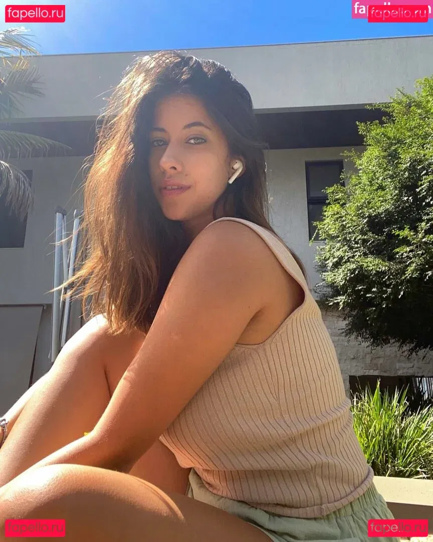 Anah Elisa Onlyfans Photo Gallery 