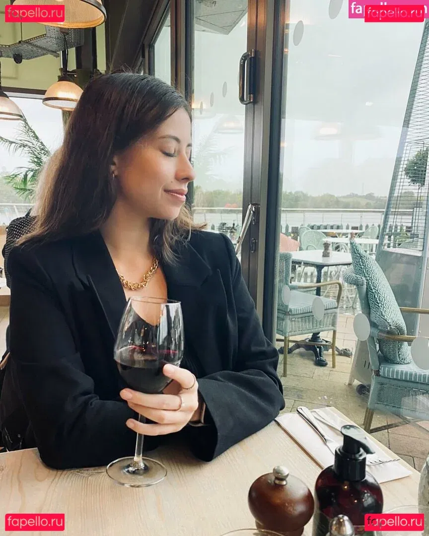 Anah Elisa Onlyfans Photo Gallery 