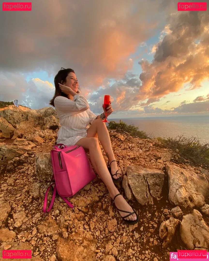 Anah Elisa Onlyfans Photo Gallery 