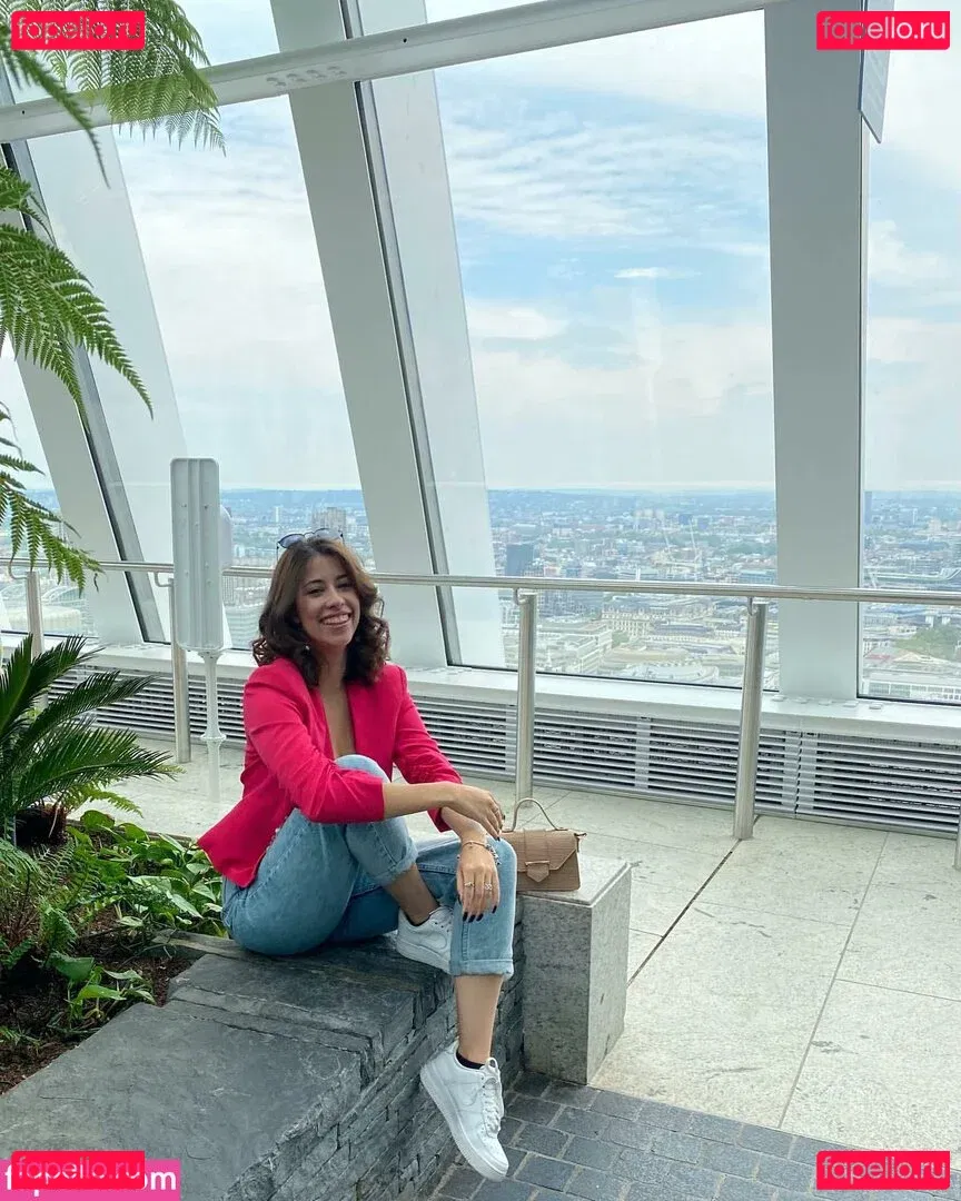 Anah Elisa Onlyfans Photo Gallery 