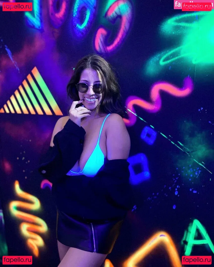 Anah Elisa Onlyfans Photo Gallery 