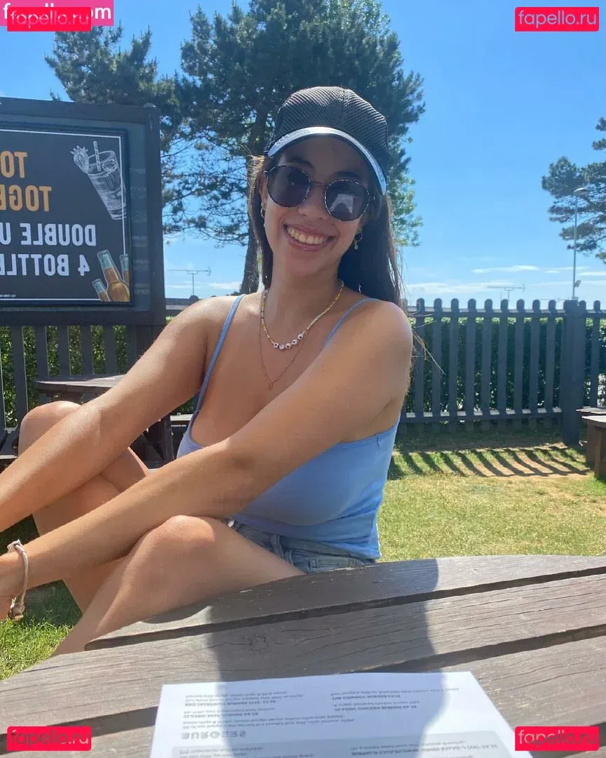 Anah Elisa Onlyfans Photo Gallery 