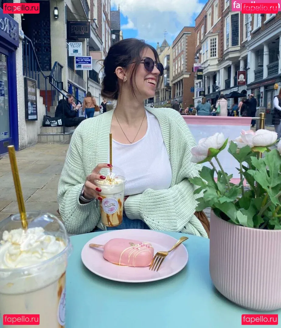 Anah Elisa Onlyfans Photo Gallery 