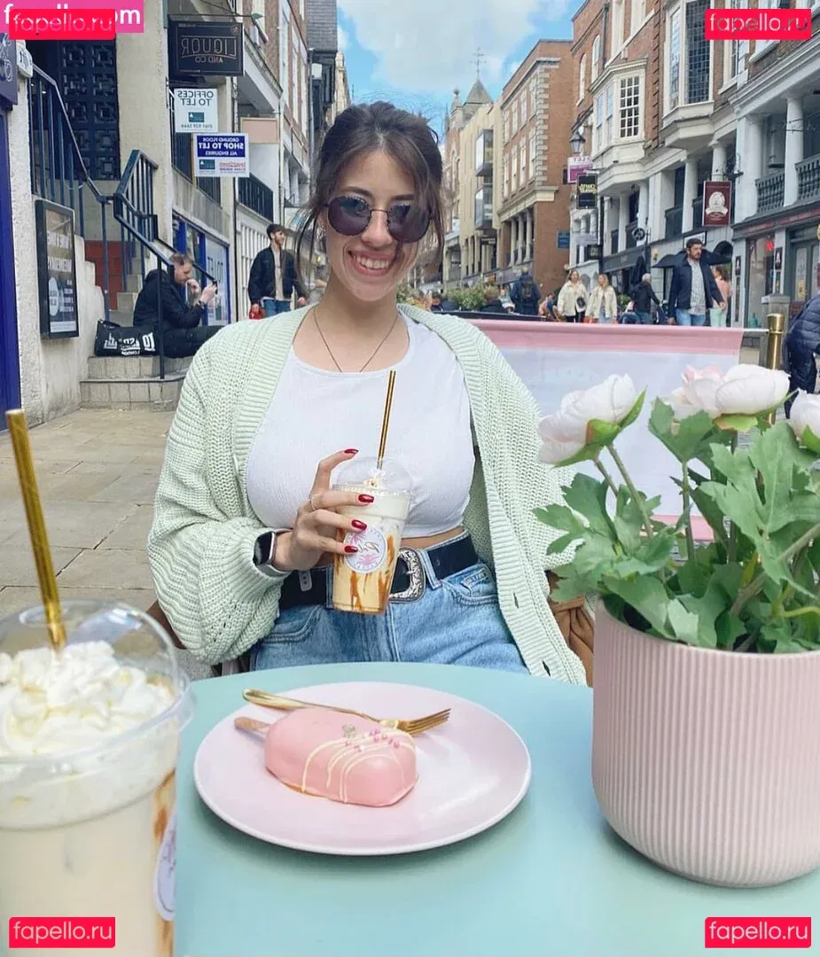 Anah Elisa Onlyfans Photo Gallery 