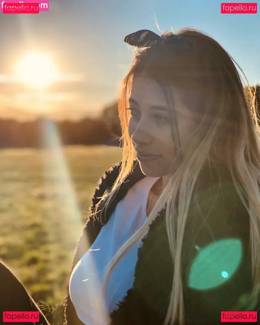 Anah Elisa Onlyfans Photo Gallery 