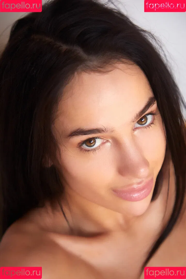 Kama Oxi Onlyfans Photo Gallery 
