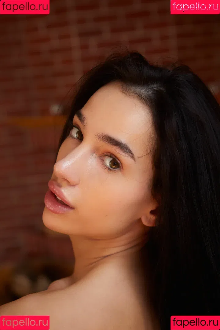 Kama Oxi Onlyfans Photo Gallery 