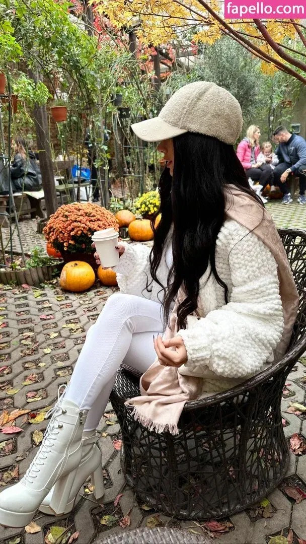 Kama Oxi Onlyfans Photo Gallery 