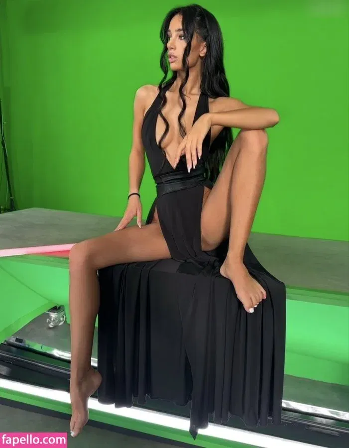 Kama Oxi Onlyfans Photo Gallery 