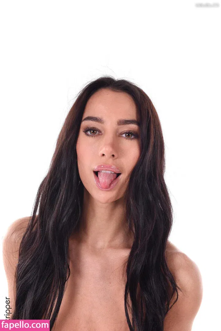 Kama Oxi Onlyfans Photo Gallery 