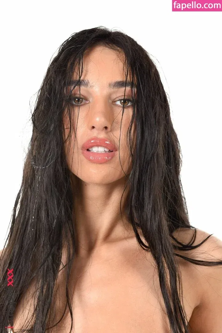 Kama Oxi Onlyfans Photo Gallery 