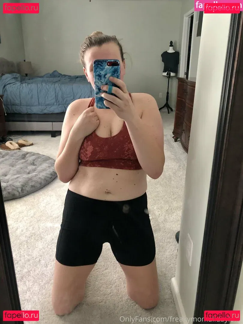 freakymomalldaylong Onlyfans Photo Gallery 