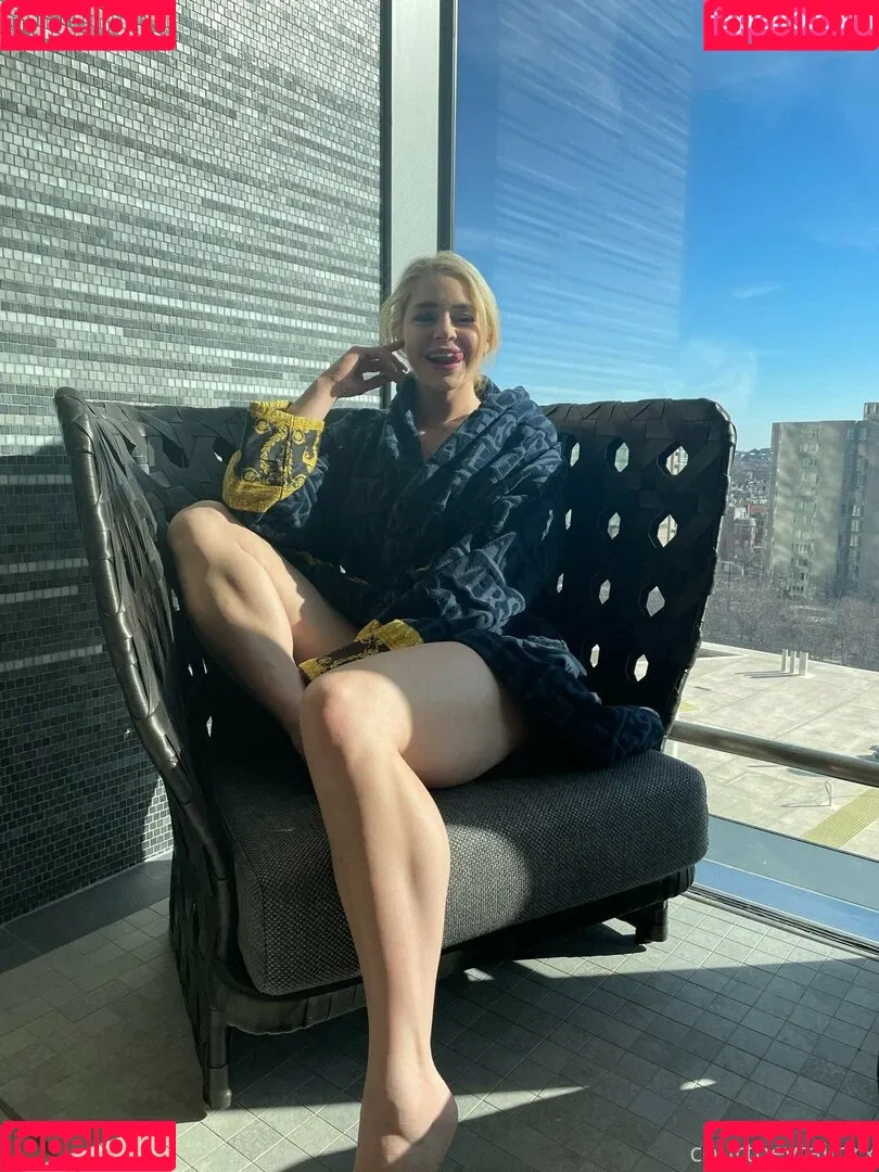 Courtney Taylor Onlyfans Photo Gallery 