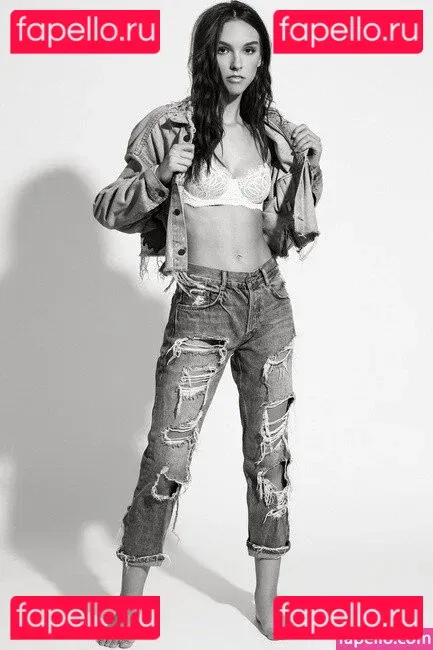 Alexis Fabie Onlyfans Photo Gallery 