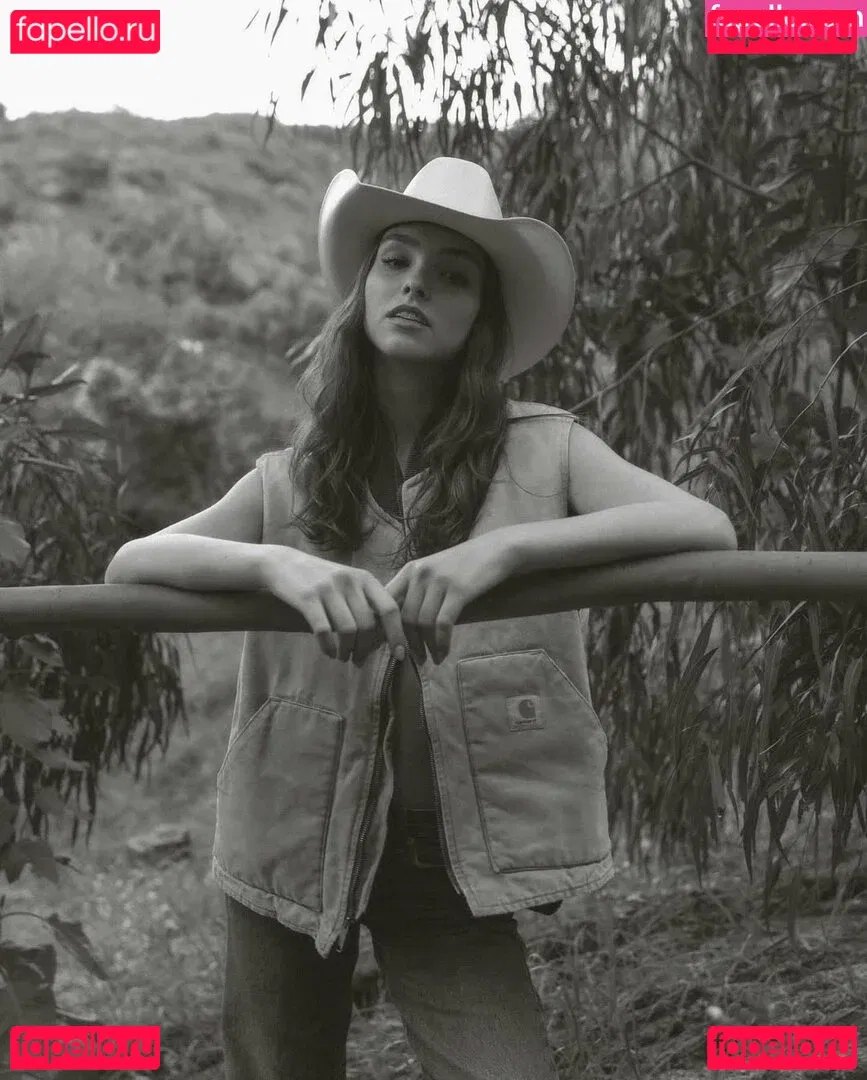 Alexis Fabie Onlyfans Photo Gallery 