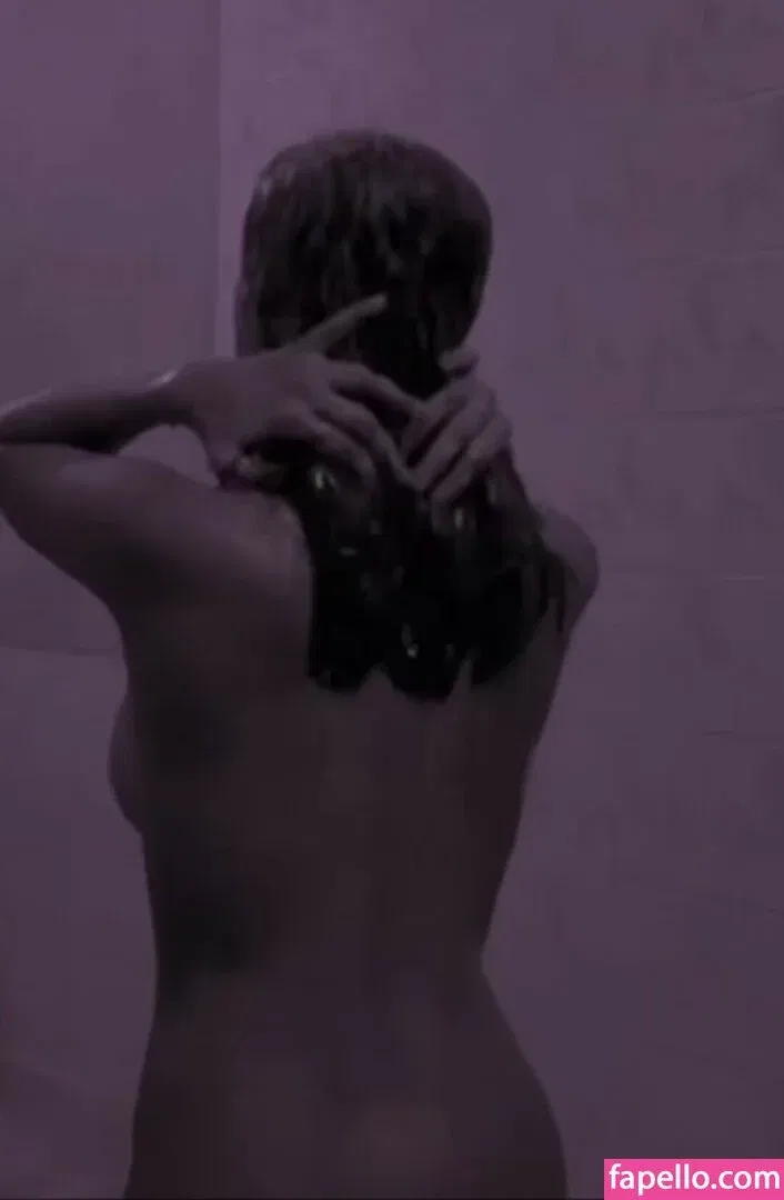 Uva Roy Onlyfans Photo Gallery 