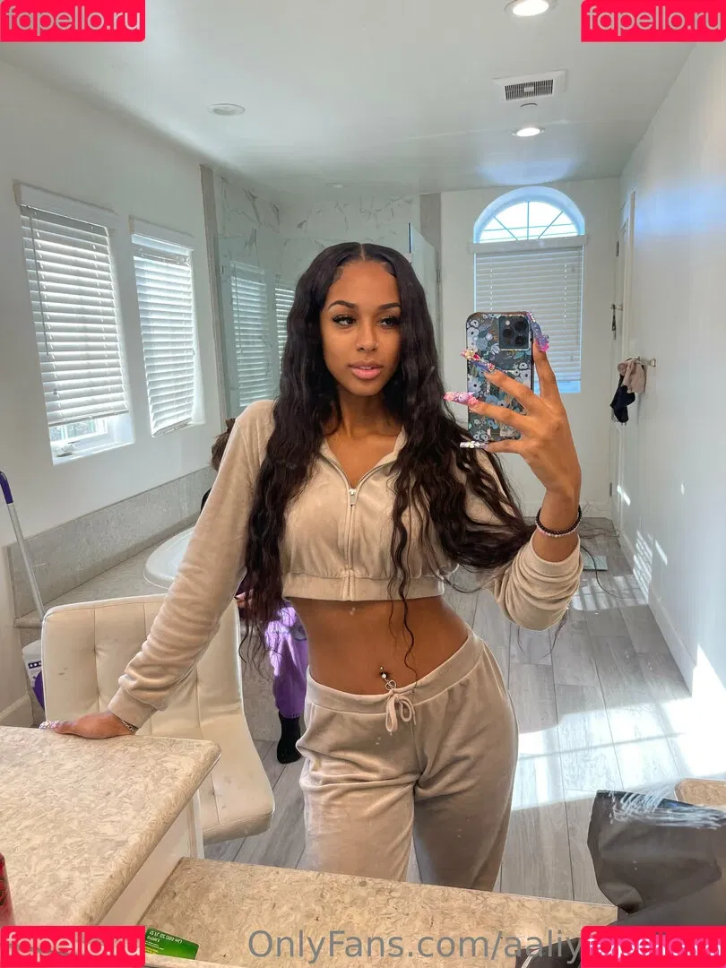 Aaliyah Foxxx Onlyfans Photo Gallery 