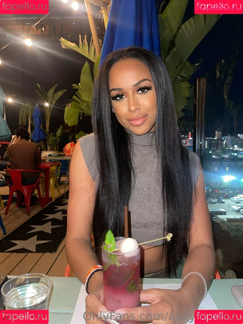 Aaliyah Foxxx Onlyfans Photo Gallery 
