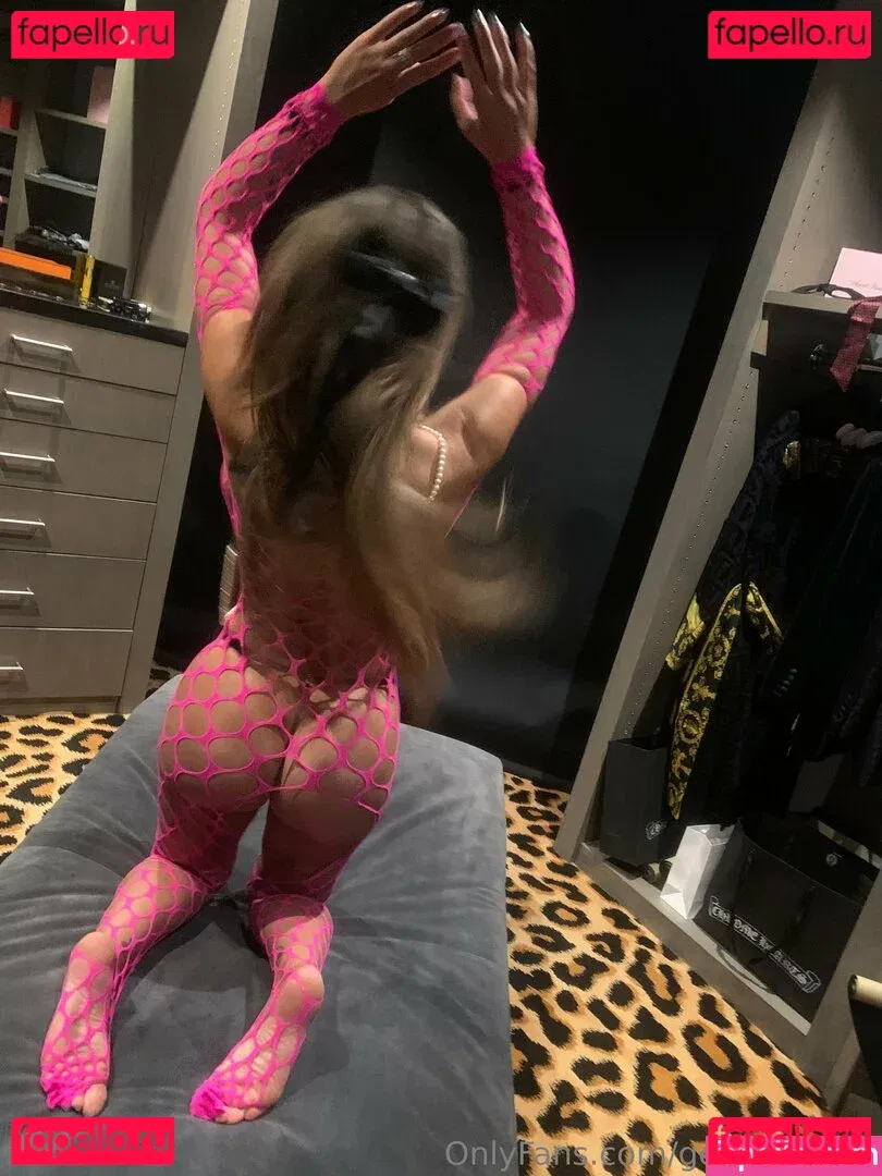 geminigirl13 Onlyfans Photo Gallery 