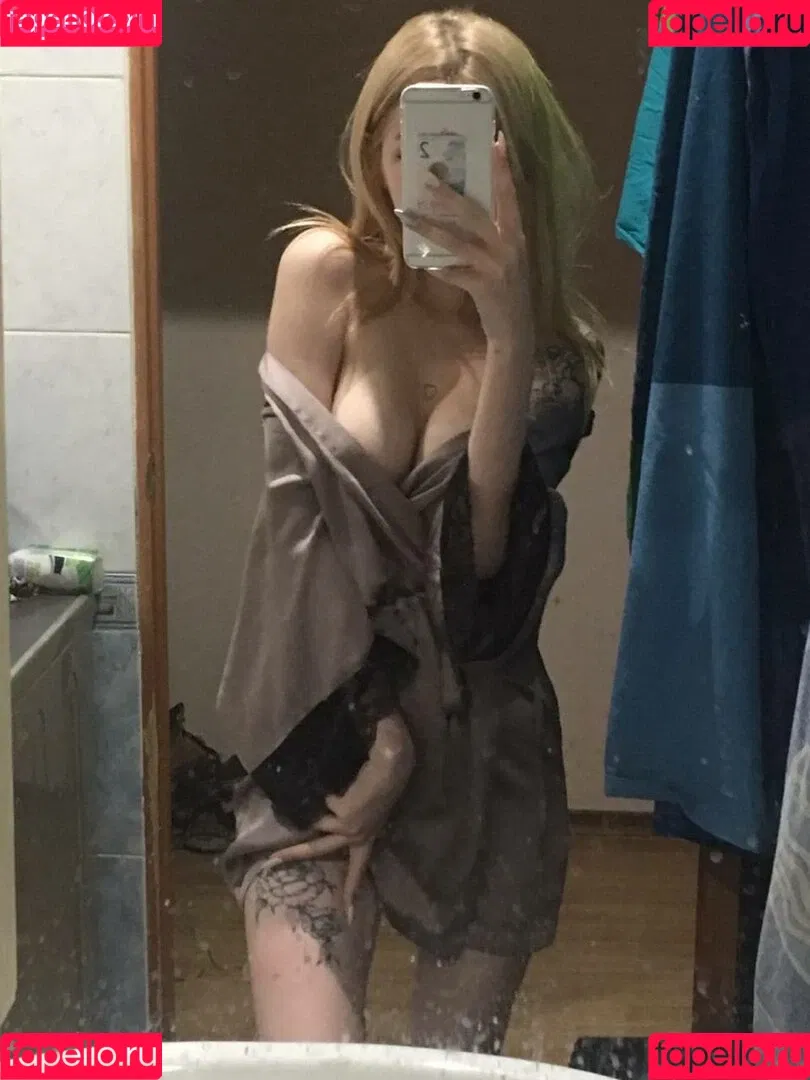 KatieJess Onlyfans Photo Gallery 