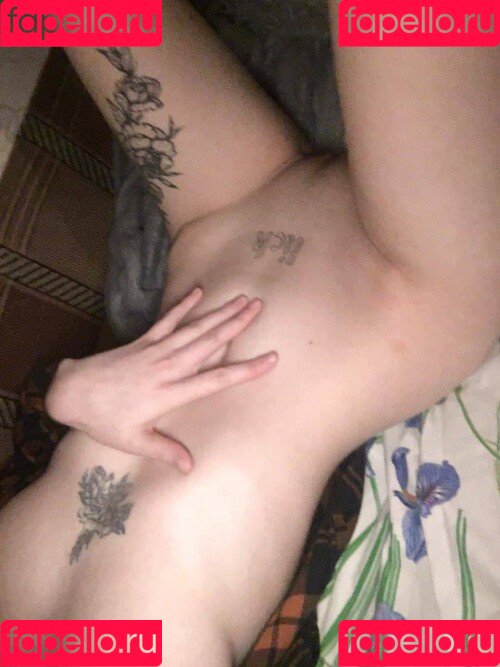 KatieJess Onlyfans Photo Gallery 