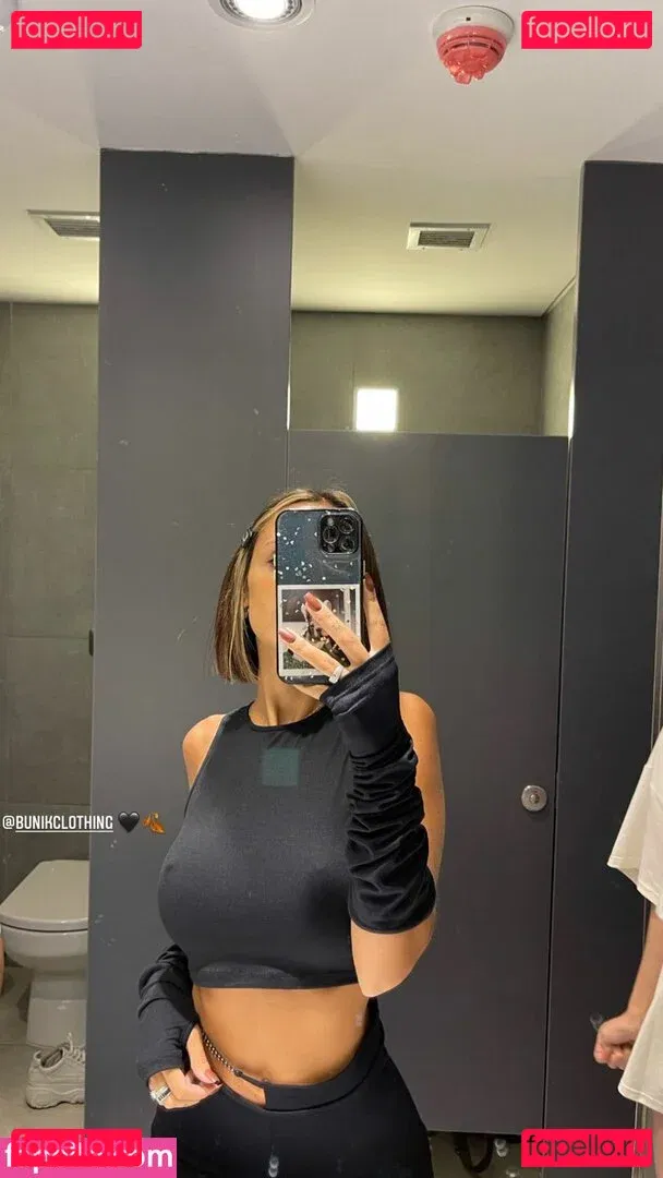 Carola Almirón Onlyfans Photo Gallery 