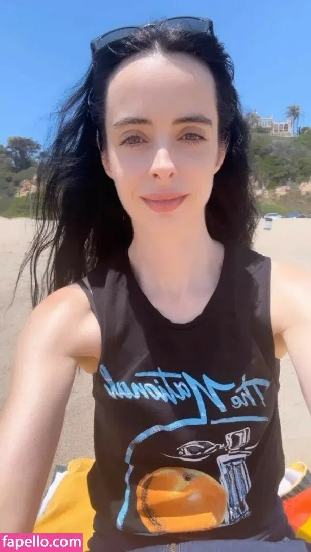 Krysten Ritter Onlyfans Photo Gallery 