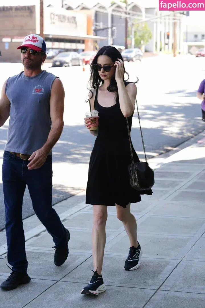 Krysten Ritter Onlyfans Photo Gallery 