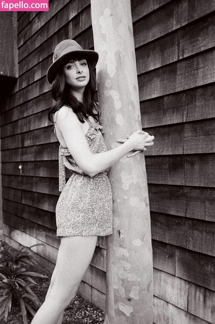 Krysten Ritter Onlyfans Photo Gallery 