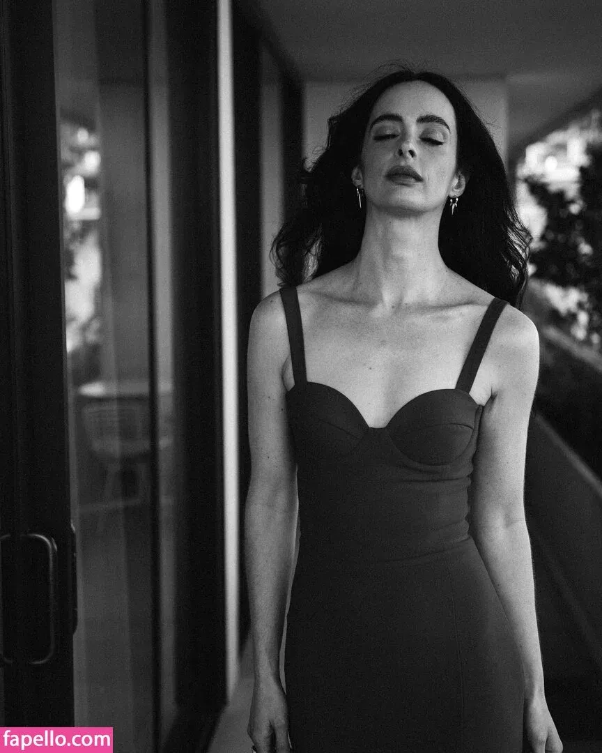 Krysten Ritter Onlyfans Photo Gallery 