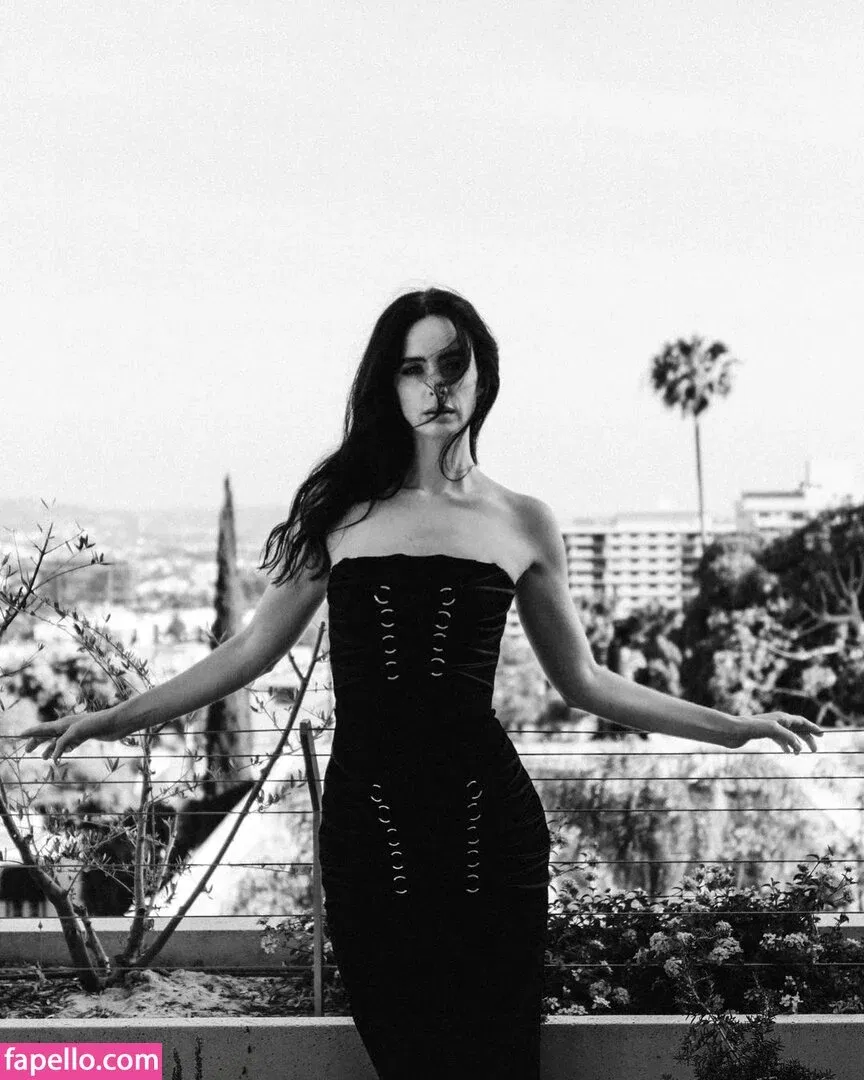 Krysten Ritter Onlyfans Photo Gallery 
