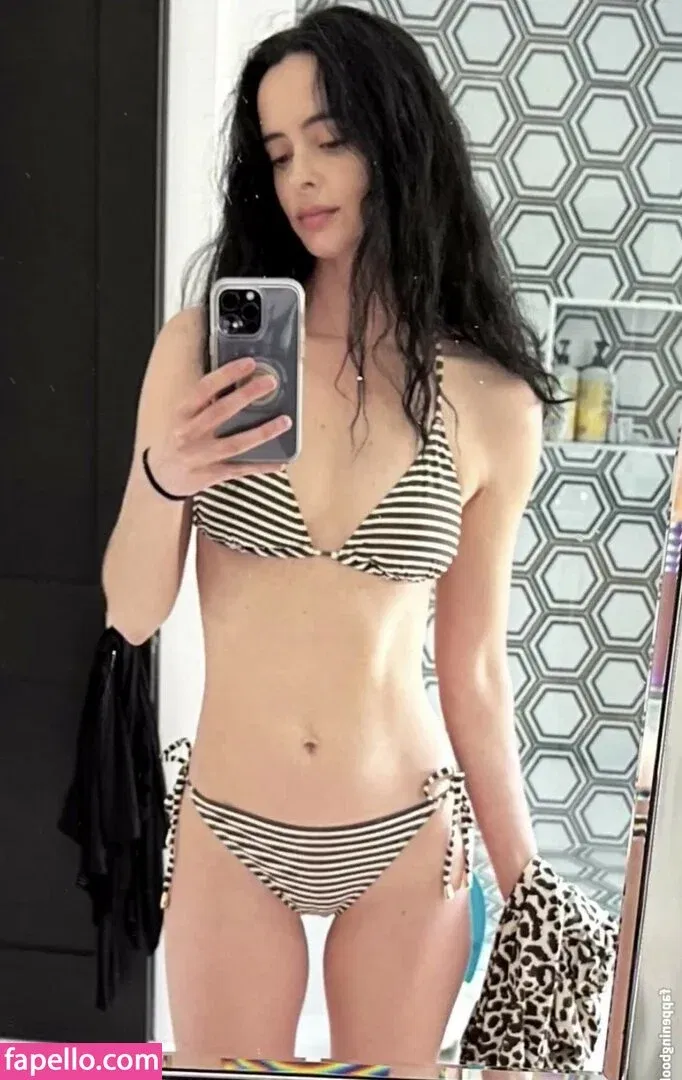 Krysten Ritter Onlyfans Photo Gallery 