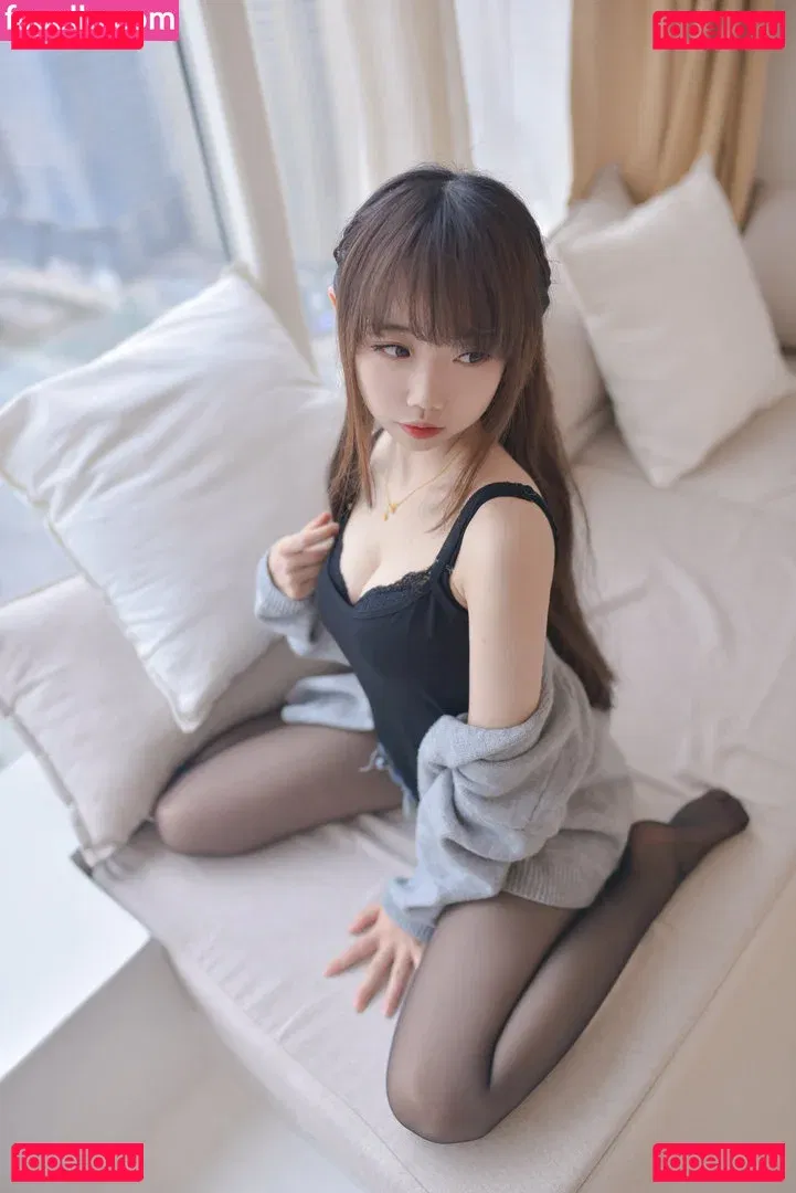 xueqisama Onlyfans Photo Gallery 