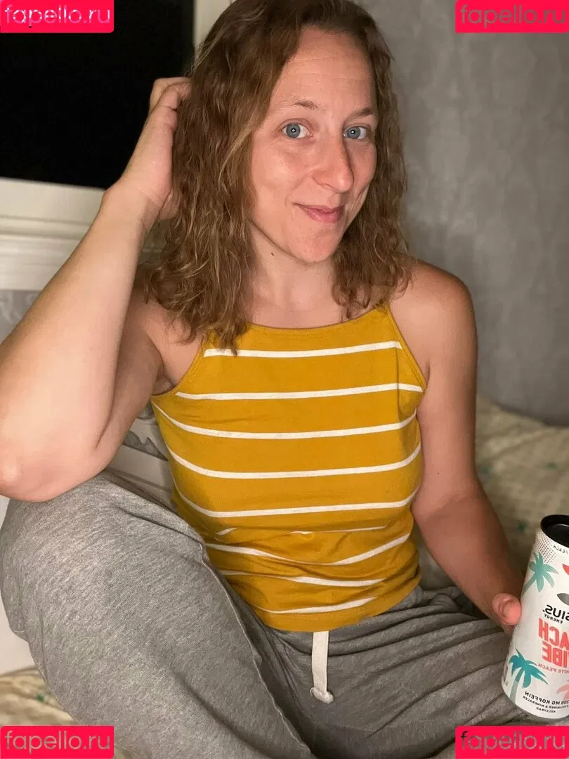i-sophie Onlyfans Photo Gallery 