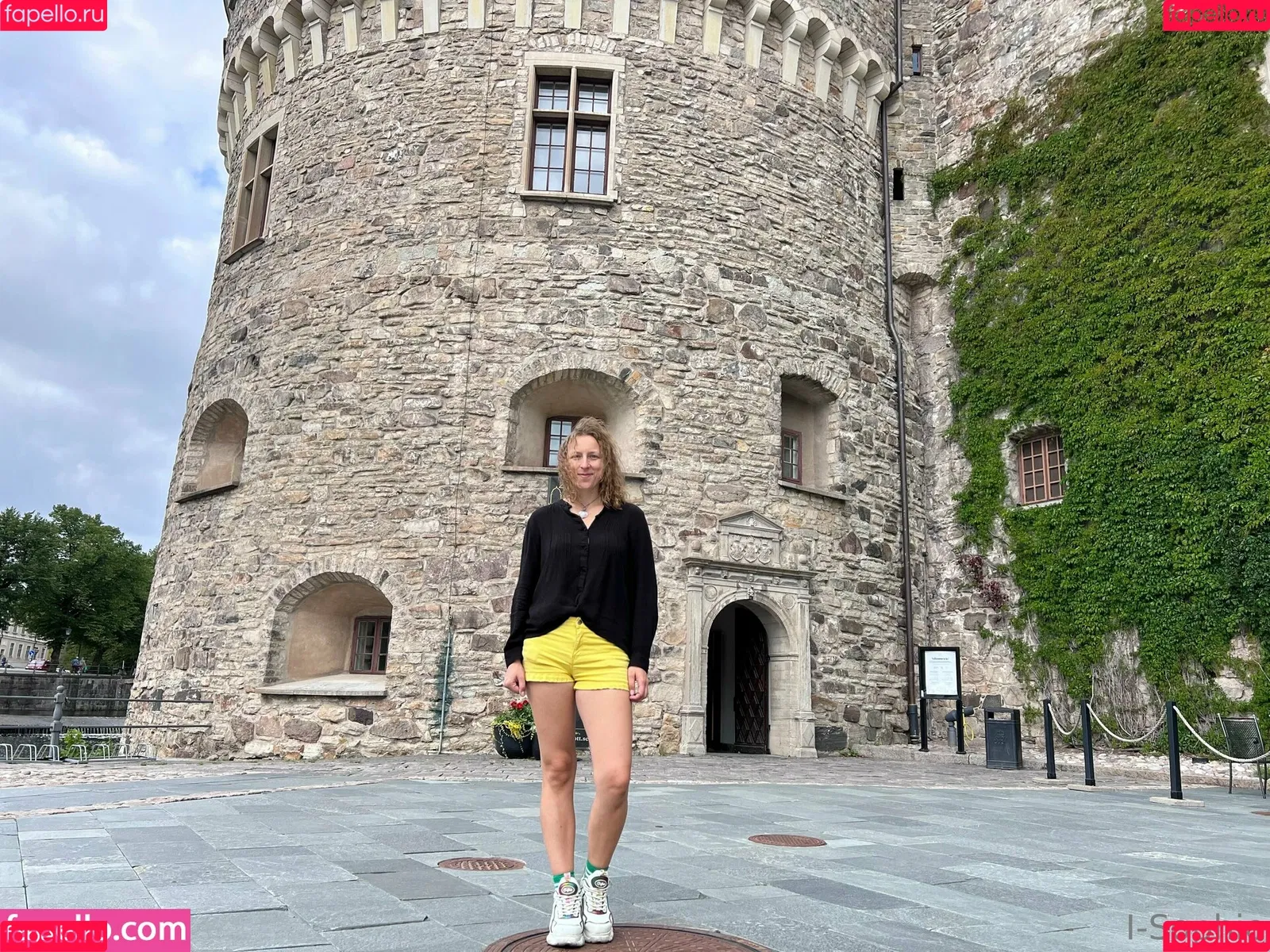 i-sophie Onlyfans Photo Gallery 