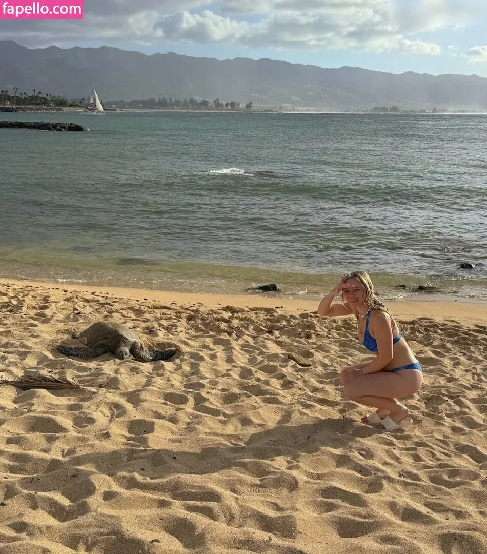 i-sophie Onlyfans Photo Gallery 