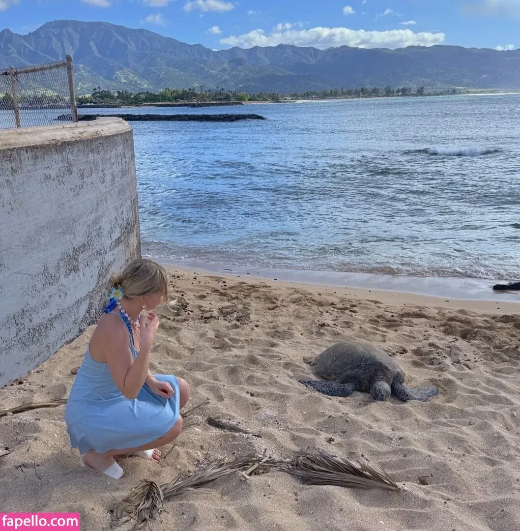 i-sophie Onlyfans Photo Gallery 