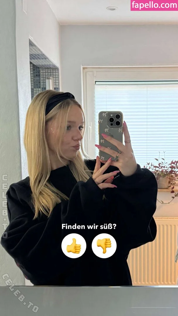 i-sophie Onlyfans Photo Gallery 