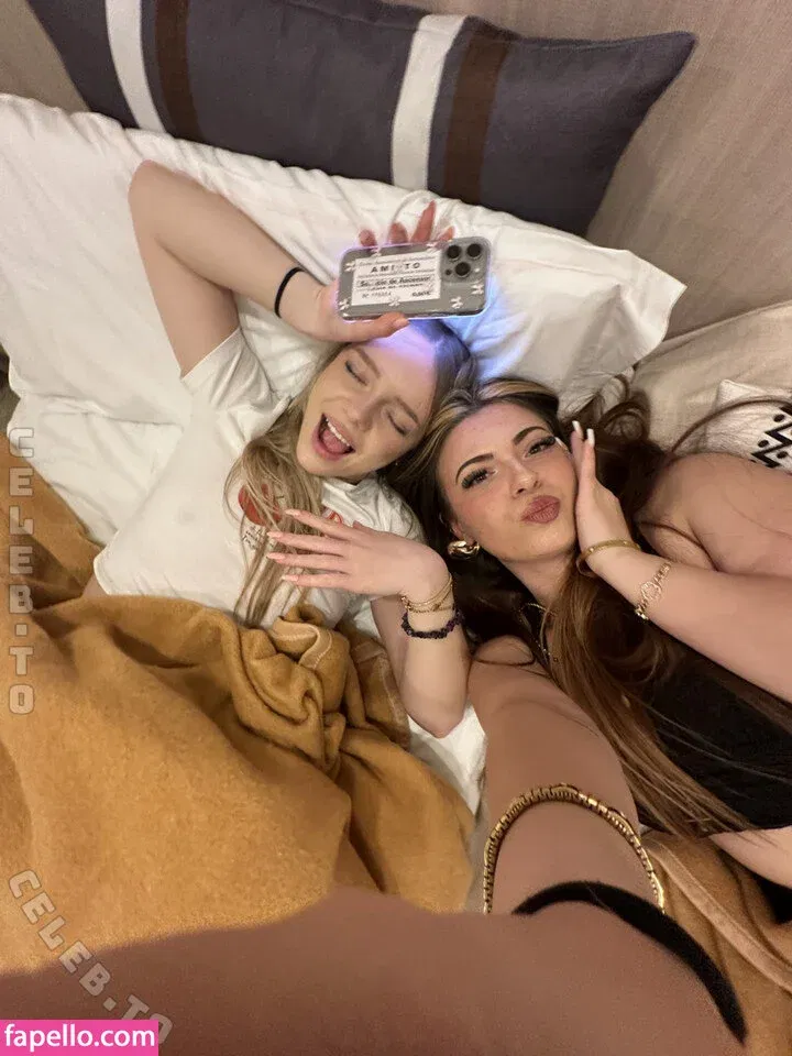 i-sophie Onlyfans Photo Gallery 