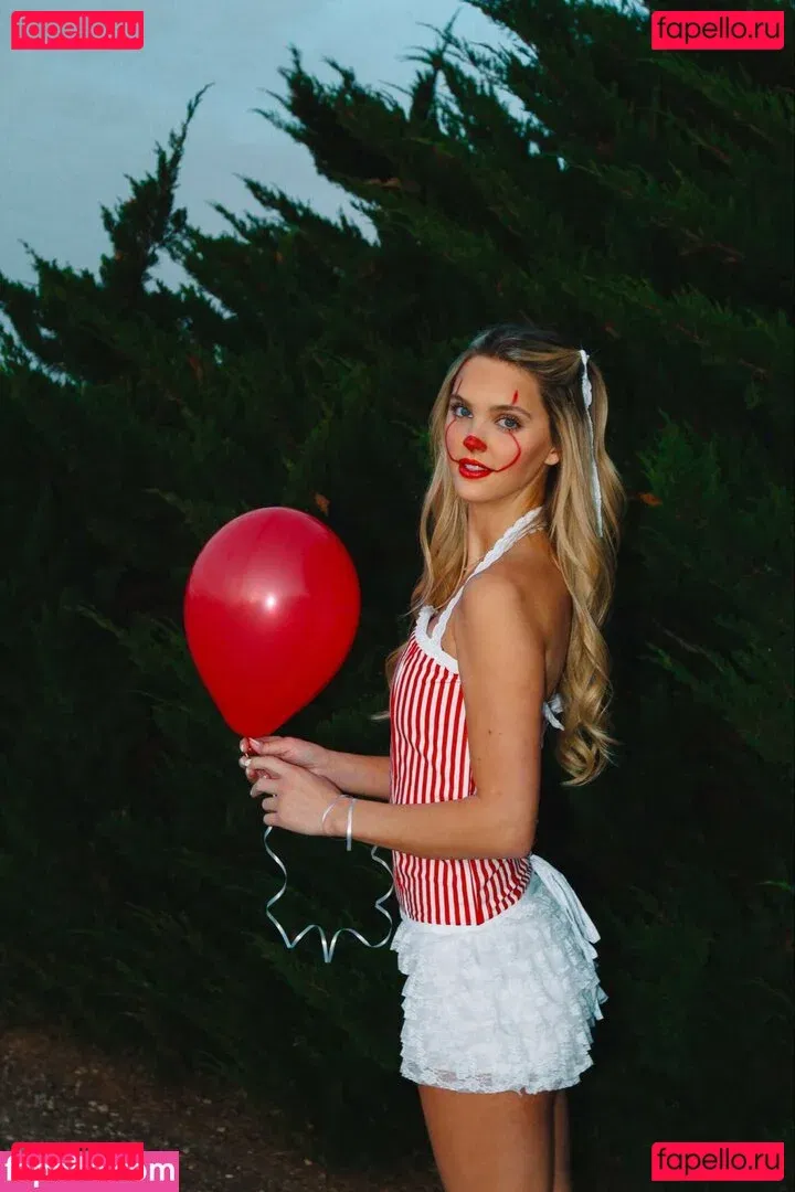 Paigemackenzie Onlyfans Photo Gallery 